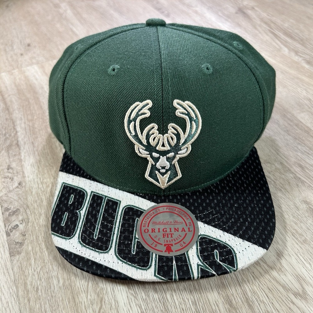 Mitchell & Ness Milwaukee Bucks Snapback Hat NBA Basketball Green Black Wool Cap